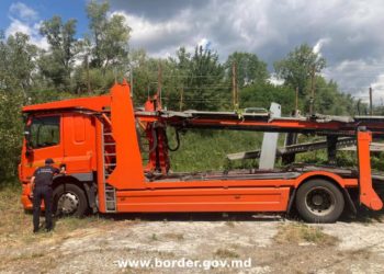 Un camion, căutat prin Interpol, descoperit la PTF Leușeni