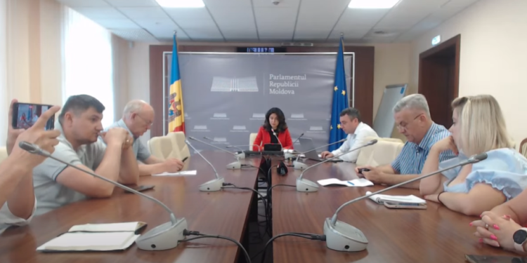 „Încalcă drepturile cetățenilor de a alege și a fi ales”. Proiectul cu privire la interzicerea membrilor Partidului ȘOR de a candida la alegeri, supus consultărilor publice | VIDEO