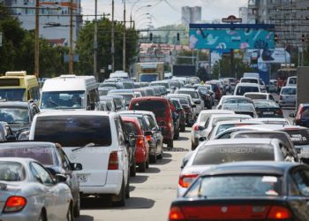 Circulația mașinilor de mare tonaj, interzisă în capitală în zilele cu temperaturi caniculare