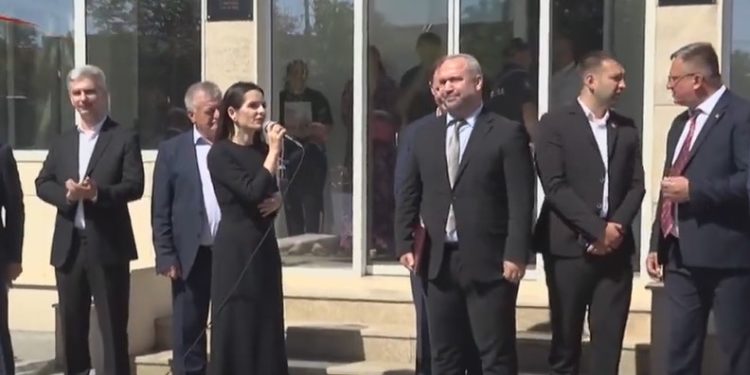 Miting la Comrat, în susținerea echipei noului bașcan al Găgăuziei. Evghenia Guțul: Noi deja am semnat două proiecte de infrastructură și le vom realiza | VIDEO