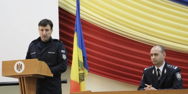 Глава полиции Унген спровоцировал ДТП. На служебном авто он врезался в автомобиль, которым управляла 35-летняя женщина | VIDEO