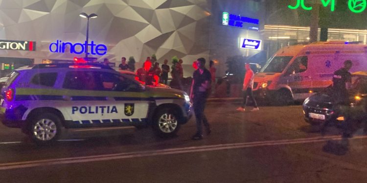 На Ботанике в Кишиневе столкнулись 4 автомобиля. В больницу попали 5 человек | FOTO