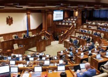 Депутаты отправляются в отпуск: повестка дня последнего заседания весенней сессии