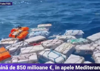 Captură record de cocaină în Italia: Poliția a recuperat din apele Mediteranei colete cu droguri de 850 milioane euro | VIDEO