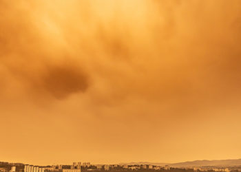 Calitatea aerului din sudul Europei, în special din Spania, este grav afectată de un nor de praf din Sahara