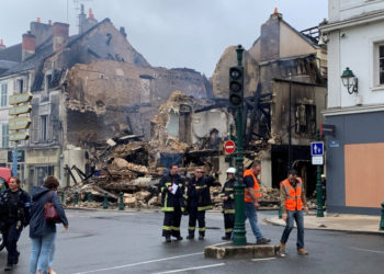 Franța arde: Oamenii legii au reținut 486 de persoane în a cincea noaptea de violențe