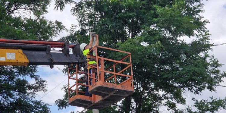 Echipa lui Ilan Şor continuă să implementeze proiecte de îmbunătățire a infrastructurii: În satele Stolniceni și Burghelea, a fost lansat concomitent un proiect de instalare a iluminatului stradal modern | VIDEO