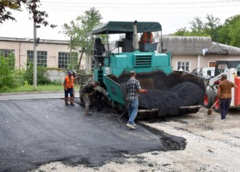 „Orașul nostru a înflorit”. Echipa lui Ilan Șor continuă modernizarea localităților din Orhei: Un tronson important al străzii Alexandru Lăpușneanu, în plină reabilitare | VIDEO