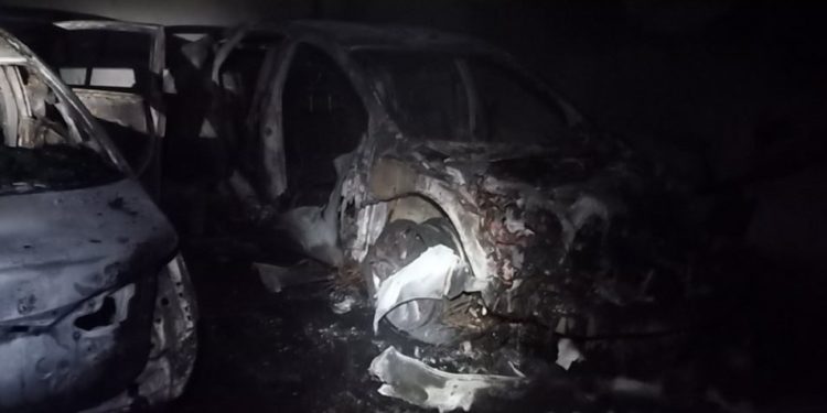 Эксклюзив. Автомобиль, подожжённый на парковке в Кишинёве принадлежит супруге известного адвоката