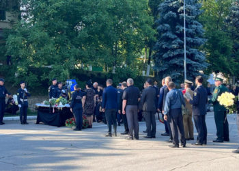 Zi de doliu național în toată țara: Un ultim omagiu a fost adus polițistului de frontieră Serghei Muntean, împușcat mortal la datorie | VIDEO