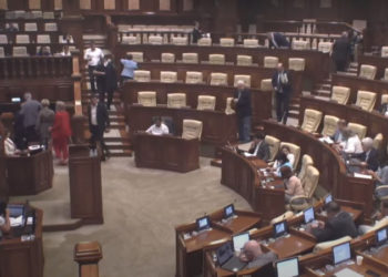 Politica bugetar-fiscală pe anul 2024, aprobată de deputații PAS. Comuniștii și Socialiștii nu au participat la procedura de vot: Amendamentele propuse de noi, nu sunt susținute | VIDEO
