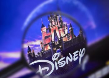 Disney обвинили в недоплатах женщинам на $150 млн