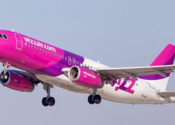 Încă o lovitură pentru moldoveni: Wizz Air reduce numărul de zboruri din România din luna august