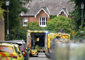 O mașină a intrat în clădirea unei școli primare din Londra. Mai mulți copii au fost răniți