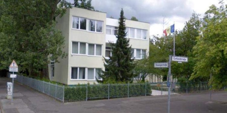 Un moldovean a murit în incinta Ambasadei țării noastre din Berlin