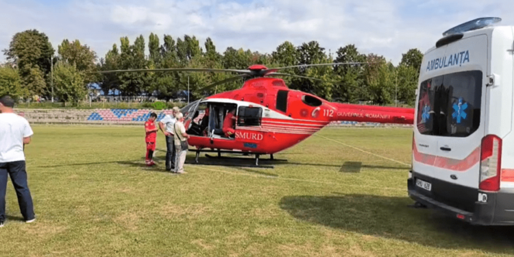 Пострадала от рук грабителя: в Кишинев из Сынжерей вертолетом SMURD доставили женщину