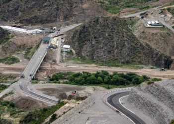 В Нагорном Карабахе заявили о первом случае смерти от голода из-за азербайджанской блокады