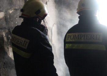 Tânăr din Nisporeni, în stare gravă, după ce a încercat să stingă focul. Ce spun pompierii