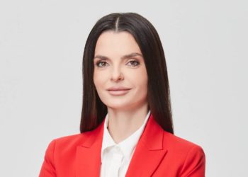 Un pas important: Evghenia Guţul a înlocuit în Comitetul Executiv persoanele care nu vorbesc în limba găgăuză cu cei care cunosc limba | VIDEO