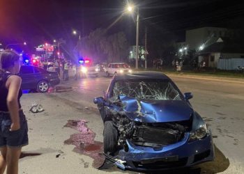 Accident cumplit la Comrat: Trei mașini s-au lovit violent lângă o benzinărie. Două persoane, spitalizate