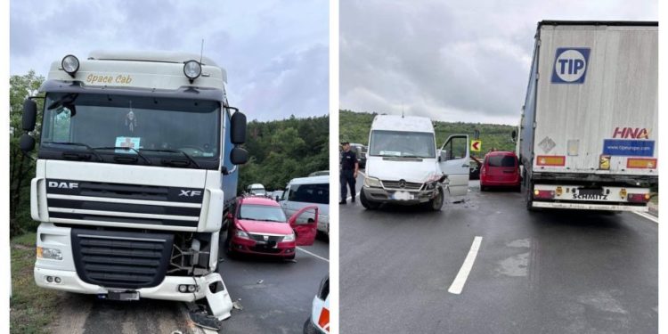 Авария на трассе Кишинев-Хынчешты: повреждены три машины, один человек в больнице