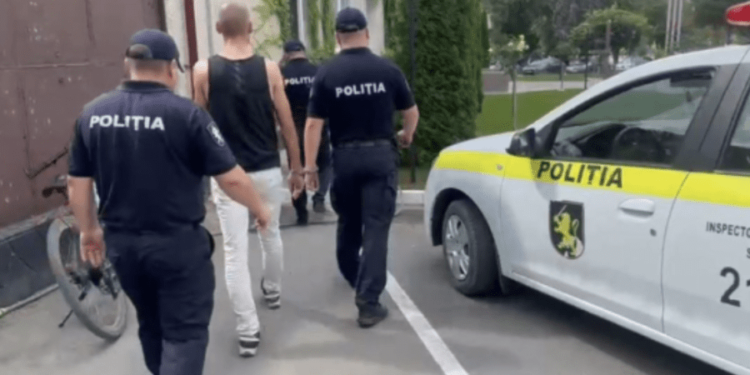 O femeie din Sîngerei – atacată și deposedată de bani, în plină stradă | VIDEO