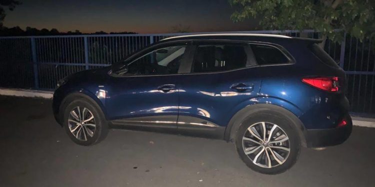 На КПП в Леушенах задержали автомобиль, разыскиваемый Интерполом. Владелец заявил, что купил его в салоне