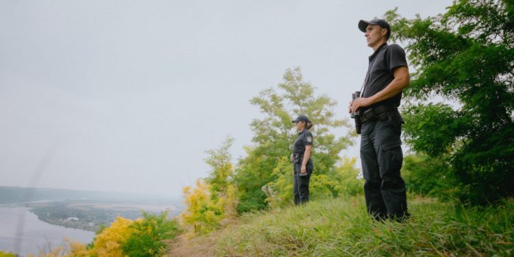 Arest preventiv de 30 de zile pentru un moldovean, care a ajutat doi ucraineni să ajungă ilegal din Ucraina în Moldova pentru $6000