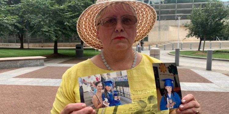 Bunica Mădalinei Cojocari, fetița moldoveancă dispărută în SUA, spune că aceasta a fost răpită: „Fiica mea a fost avertizată de soț că, dacă spune ceva poliţiei, o va omorî” | FOTO