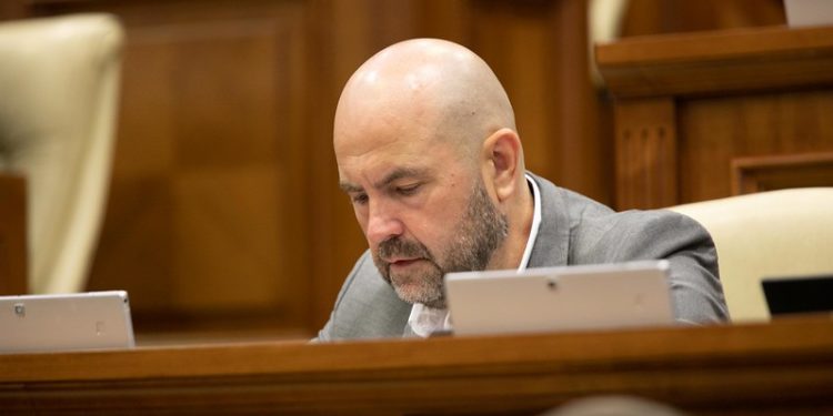 Vladimir Bolea către fermieri: Prezentarea actelor ce justifică proprietatea sau folosința terenurilor agricole este o prevedere legitimă | VIDEO