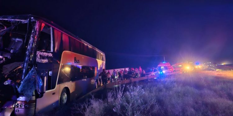 Автобус с гражданами Молдовы попал в ДТП, в Румынии. Пострадали более 20 человек