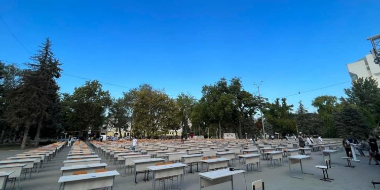 Peste 600 de persoane au participat la Marea Dictare Națională de Ziua Limbii Române | VIDEO