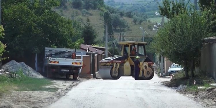 Programul „Satul European”: La Ialoveni au fost finalizate lucrările de construcție a unei noi rețele de canalizare. Costurile acestora se ridică la circa 10 milioane de lei | VIDEO