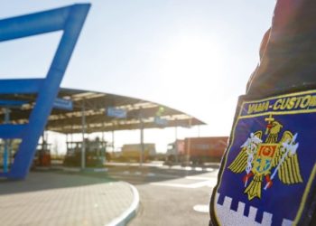 Un vameș din Chișinău, eliberat din sala de judecată, chiar dacă a fost recunoscut vinovat în 11 episoade de luare de mită