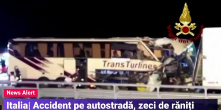 Zeci de răniți în Italia, după ce un autocar a lovit un camion pe o autostradă