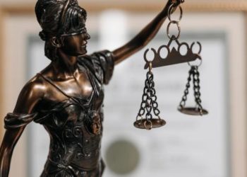 Asociația Judecătorilor solicită actorilor politici să-și asume responsabilitatea pentru declarațiile și acțiunile lor: „Reprezintă un atac direct la principiile fundamentale ale statului de drept și independenței justiției” | VIDEO