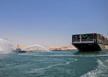 Accident grav pe Canalul Suez. Un remorcher s-a scufundat după ce s-a ciocnit cu un vas petrolier