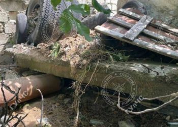 Родился в рубашке: мужчину придавило 300-килограммовой плитой | VIDEO/FOTO