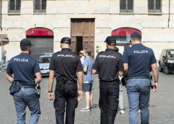 Noi detalii despre moldoveanca de 33 de ani, găsită moartă pe o plajă din Italia: Aceasta a fost văzută în seara precedentă, plimbându-se în compania a doi bărbați | VIDEO