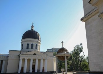 Preoții vor avea dreptul să treacă la Mitropolia Basarabiei. Curtea de Apel a anulat două contracte semnate cu Mitropolia Moldovei | VIDEO