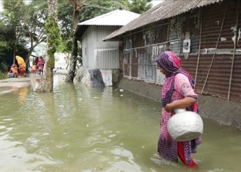 Inundaţii masive în Bangladesh: Cel puţin 55 de persoane au murit de la începutul lunii august