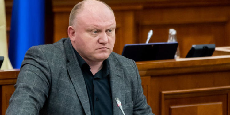 Descinderi CNA soldate cu o reținere la unul dintre sediile Partidului „Renaștere”. Vasile Bolea: Acțiuni dirijate de actuala putere | VIDEO