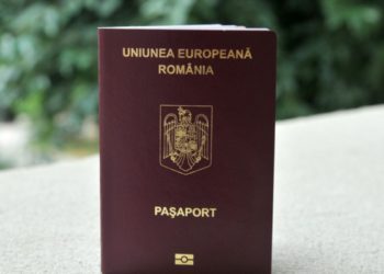 Minorii ce dețin cetățenie română și care au împlinit 16 ani, pot circula neînsoțiți în străinătate