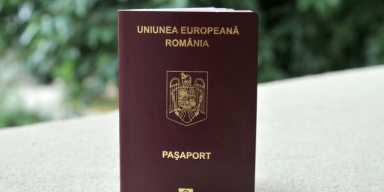 Minorii ce dețin cetățenie română și care au împlinit 16 ani, pot circula neînsoțiți în străinătate