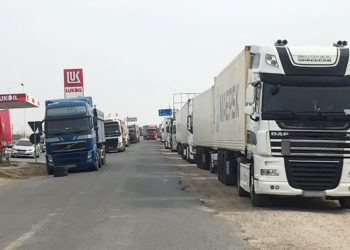 Aproximativ 1 000 de camioane tranzitează zilnic Republica Moldova: 80% dintre acestea transportă cereale ucrainene