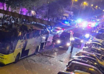 Un autocar cu 40 de ucraineni a intrat într-un limitator de înălțime, în Năvodari. A fost activat Planul Roșu de Intervenție