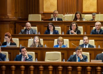 „Prețurile în Ucraina, țară aflată în război, sunt mai mici decât în R. Moldova”. Ruslan Codreanu acuză guvernarea de incompetență