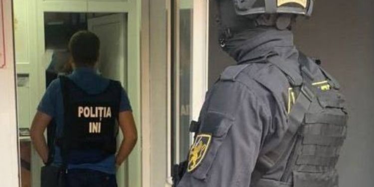 Captură de aur de circa 4 kg în Orhei și Chișinău, din ateliere specializate în gravarea falsă a brandurilor – rețea destructurată