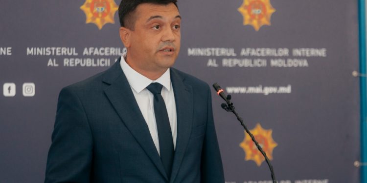 Более чем через два месяца министр МВД представил результаты расследования двойного убийства в кишиневском аэропорту | VIDEO