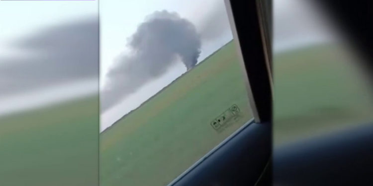 Un tren a luat foc la intrarea în gara din Oradea, România. 20 de călători au fost evacuați